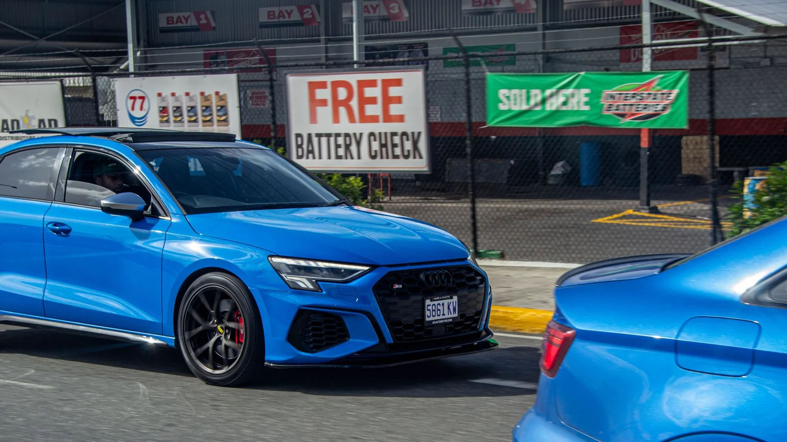 Vergleich Audi S-Tronic DL382 und DL501 Getriebe auf einer Werkbank